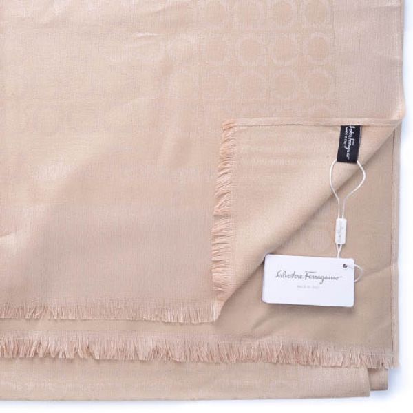 Палантин Salvatore Ferragamo (Жемчужный)